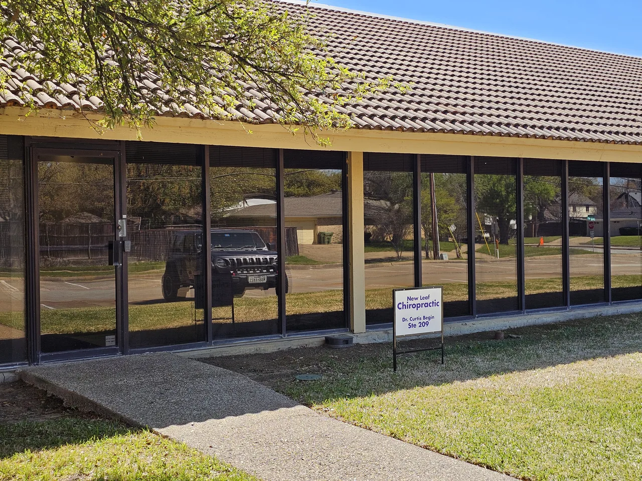 Office building of New Leaf Chiropractic at 1550 Norwood Dr, Hurst, TX